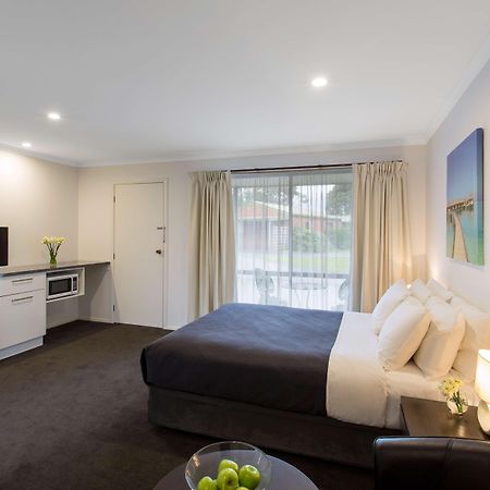 Best Western Colonial Village Motel Уорнъмбул Екстериор снимка