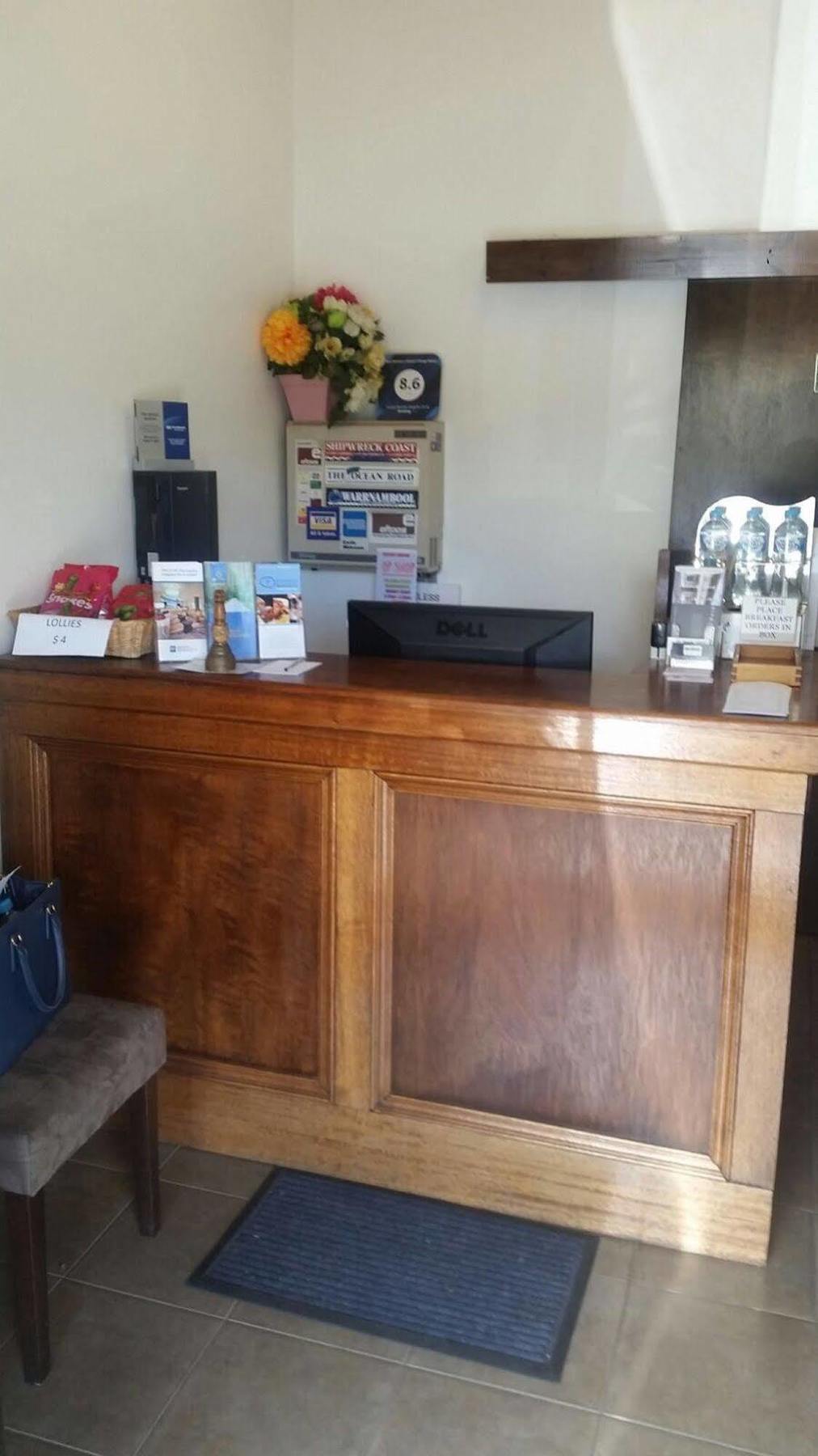 Best Western Colonial Village Motel Уорнъмбул Екстериор снимка